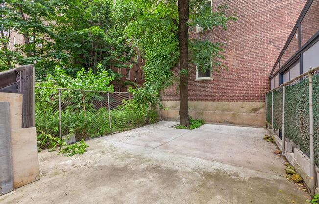 45 8 SKILLMAN AVE