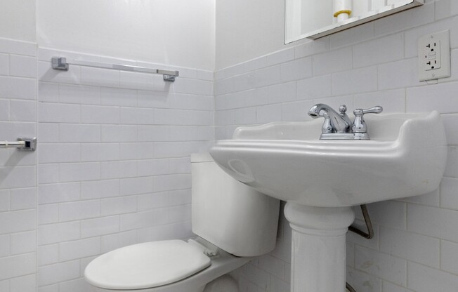 Studio, 1 bath, $2,500, Unit 1A