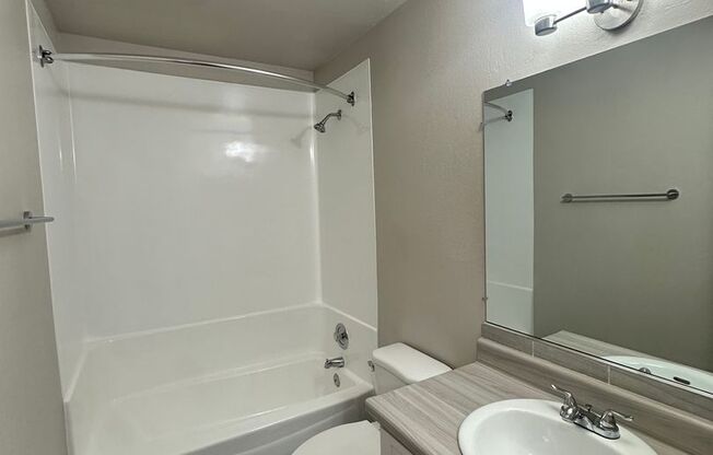 2 beds, 2 baths, 1,015 sqft, $2,795, Unit 240