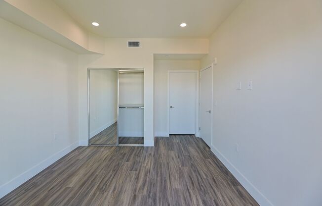 3 beds, 2 baths, 1,198 sqft, $3,600