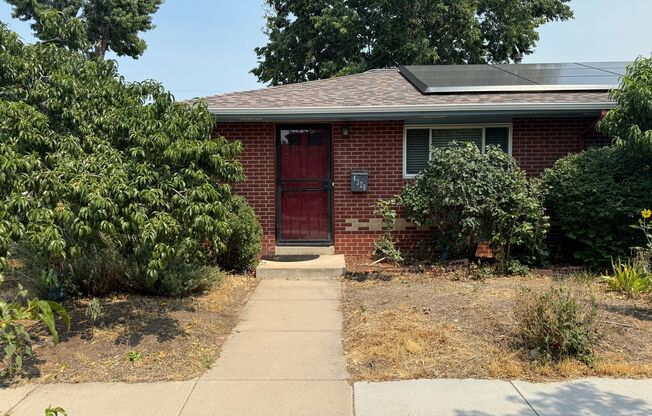 2 bedroom / 1 bath Mid-Century brick duplex in the Sunnyside