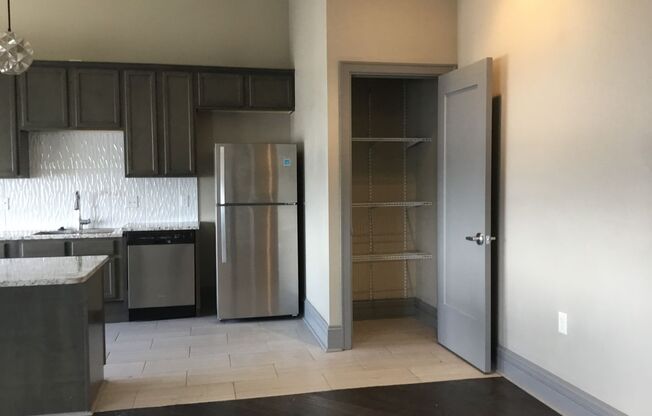 3 beds, 3 baths, 1,683 sqft, $2,714, Unit 710