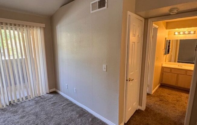 2 beds, 2 baths, $1,550
