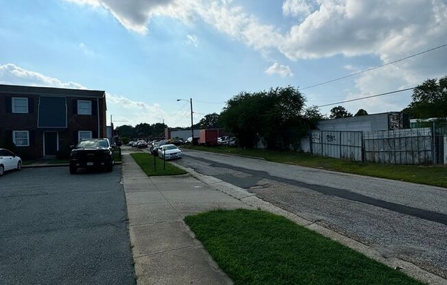 2 bed townhouse! Central Air, laundry. Great location.