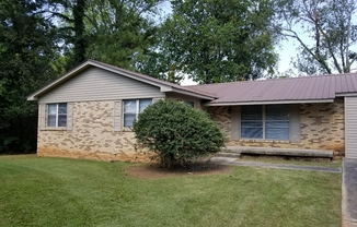 307 CURTIS DR SE