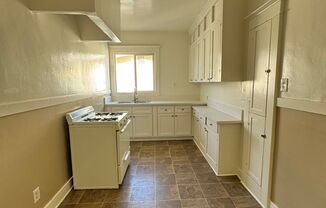 1 bed, 1 bath, $1,575, Unit 722