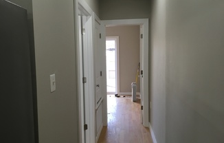 2 beds, 1 bath, 800 sqft, $1,825, Unit 620/2