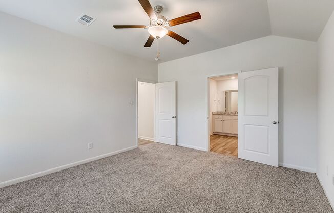 4 beds, 2 baths, 1,724 sqft, $2,145, Unit 505 Beall St