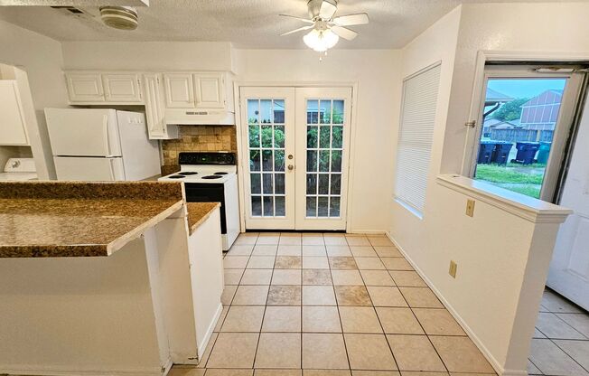 Three Bedroom Close to Tinker