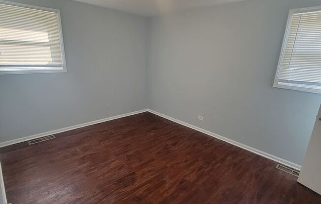 3 beds, 1 bath, $2,250