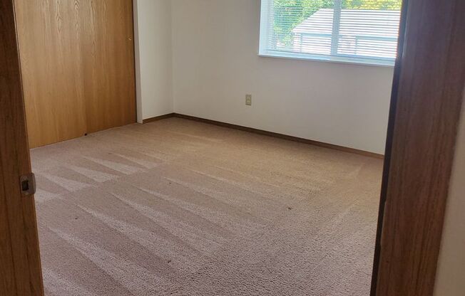 2 beds, 1 bath, 850 sqft, $1,269, Unit PL   7308