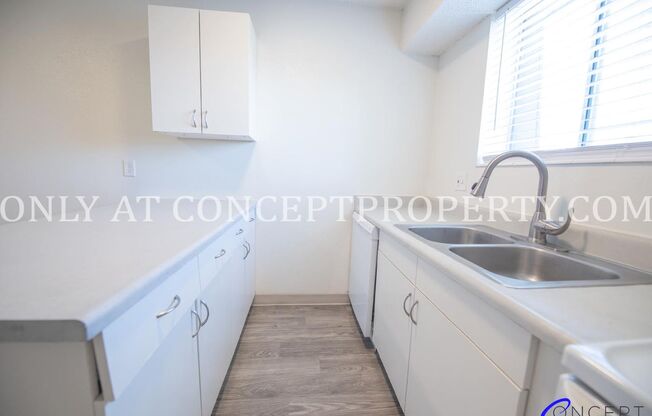 2 beds, 1 bath, 830 sqft, $1,199, Unit 26