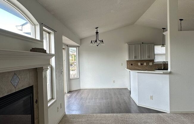Beautiful Updated 5 Bedroom Home - Derby ,KS
