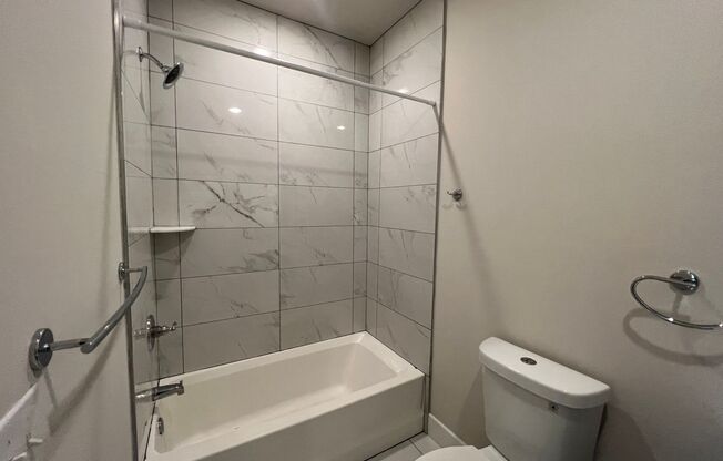 2 beds, 2 baths, 1,100 sqft, $2,200, Unit Unit 1