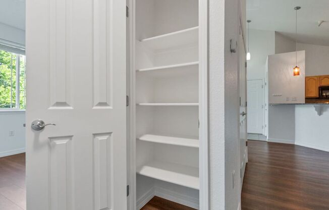 2 beds, 2 baths, $1,795, Unit UNIT 11304