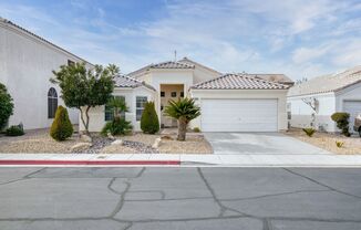 Seven Hills single story beauty in a gated commuity