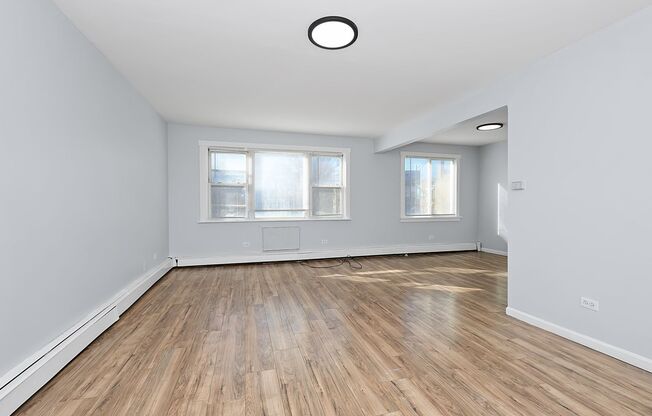 9017-25 S Cottage Grove