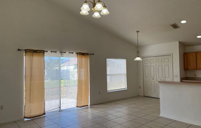 3 beds, 2 baths, $1,890, Unit OSCEOLA