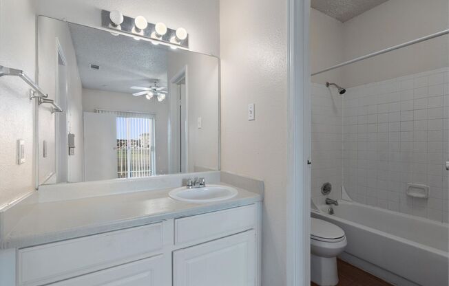 1 bed, 1 bath, 559 sqft, $775, Unit 1