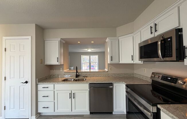 Great 2 bedroom fully renovated townhouse