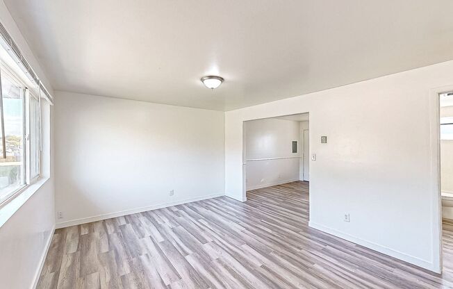 2 beds, 1 bath, 782 sqft, $1,195, Unit UNIT 273