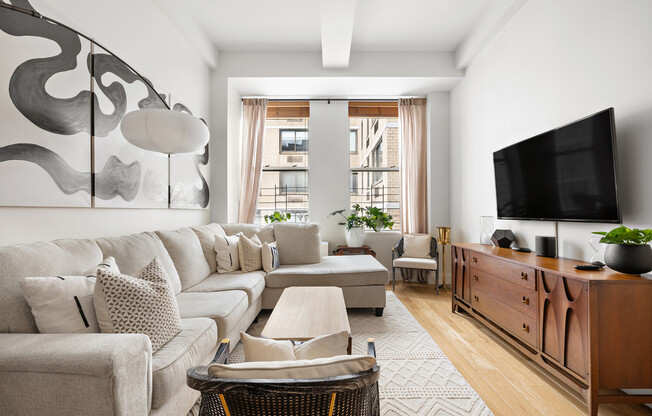 49 E 21 ST