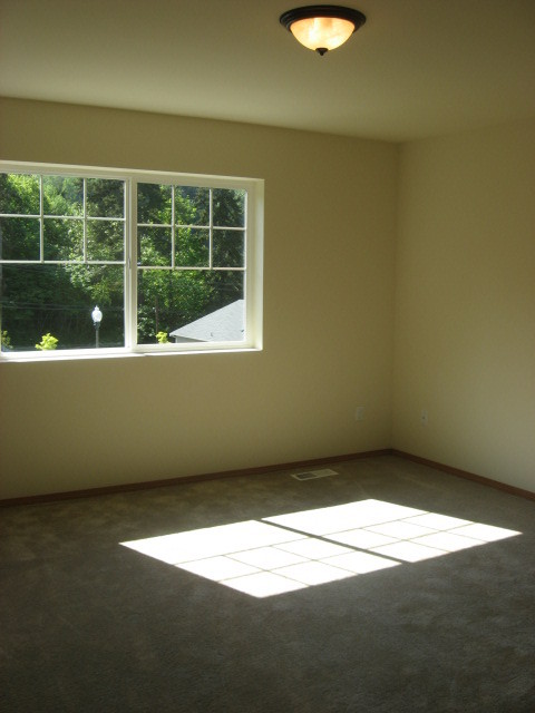 Beautiful 4 bedroom home on Kent's West Hill.