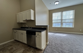 1 bed, 1 bath, 815 sqft, $2,454, Unit 204