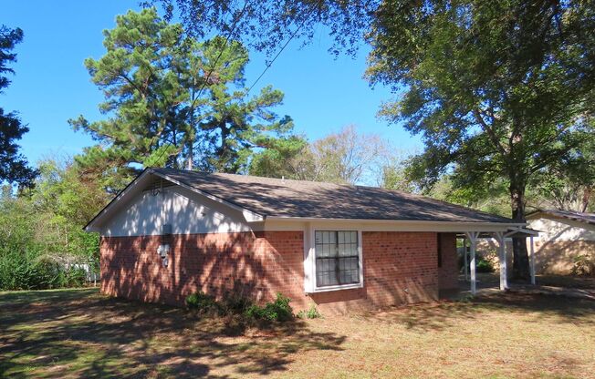 Updated 2 Bedroom, 1 Bath House, Country Living-City Close!