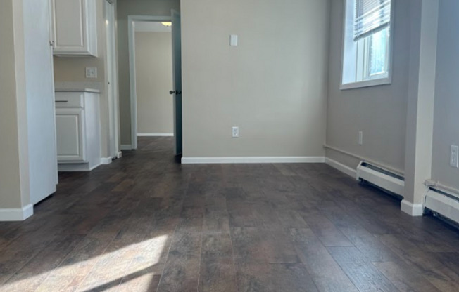 1 bed, 1 bath, 650 sqft, $1,265, Unit 1650-9