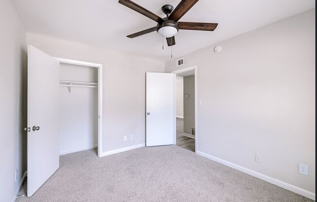 2 beds, 1 bath, 850 sqft, $1,200, Unit 26-E7