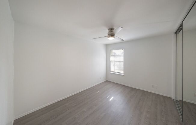 2 beds, 2 baths, $1,450, Unit 8