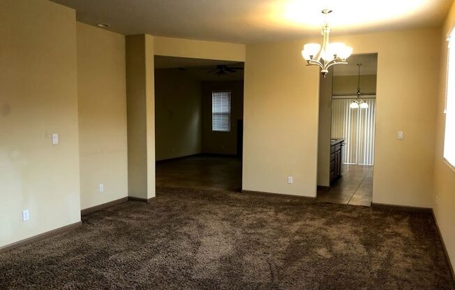 3 Bed 2 Bath in Dinuba!