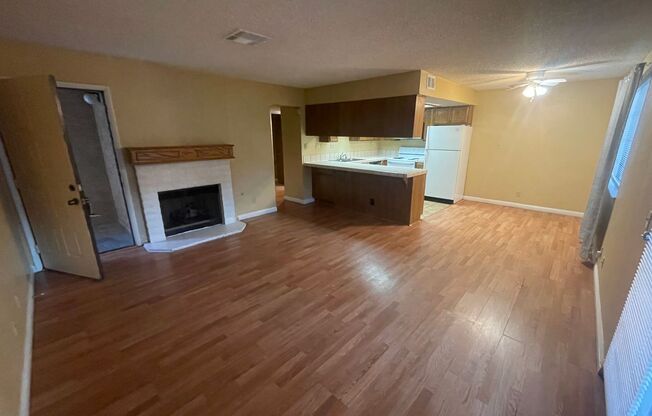 1 bed, 1 bath, $975, Unit #249