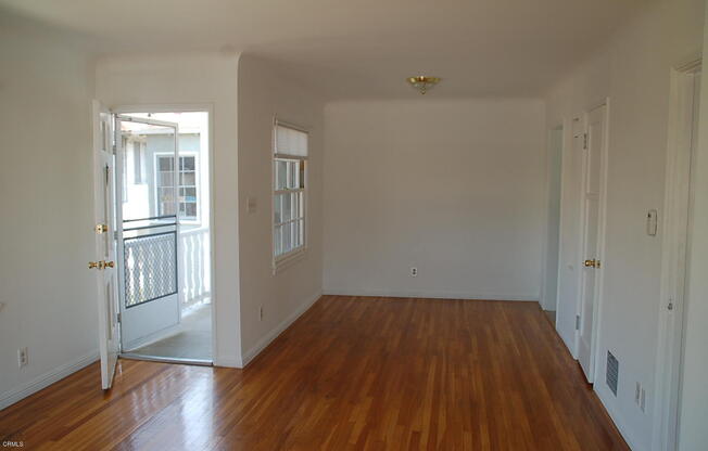 1 bed, 1 bath, $2,150, Unit A