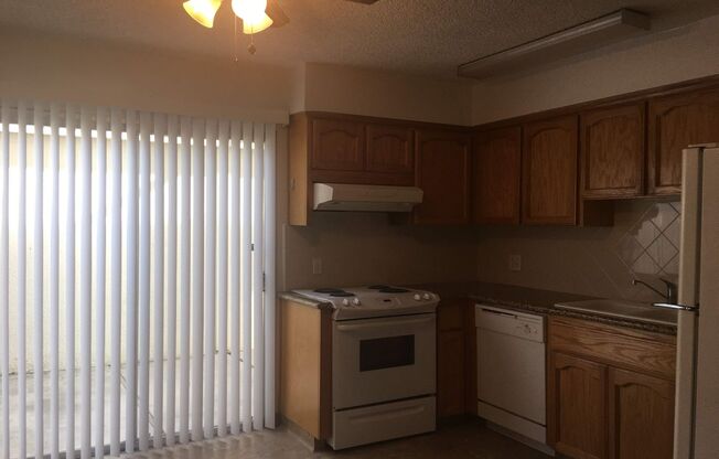 Clean Marie Antoinette unit! Recent updates make this the perfect Fig Garden Village area apartment. Do not disturb Resident.