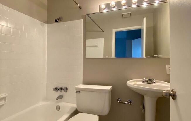1 bed, 1 bath, 550 sqft, $1,395, Unit 963-310