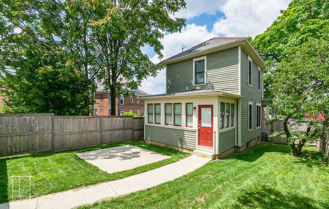 Available Now: One Month Free Rent!