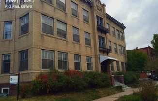 2530 E 14th