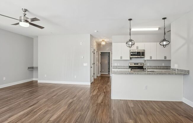 2 beds, 2 baths, 1,316 sqft, $1,499, Unit 600 - 3N