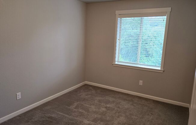 Beautiful 3 Bedroom Modern Home with Luxury Finishes