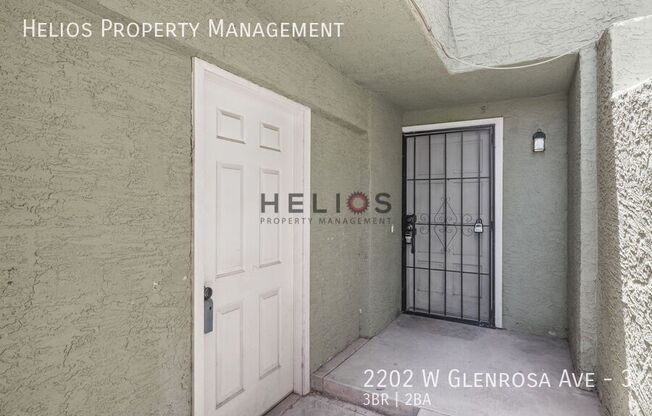 2202 W GLENROSA AVE