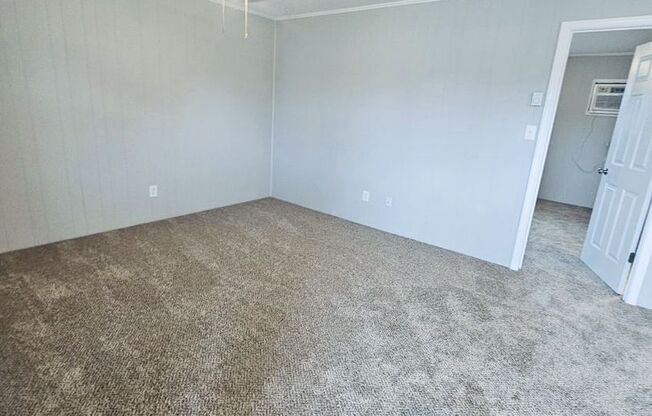 1 bed, 1 bath, 576 sqft, $715, Unit 3625-J