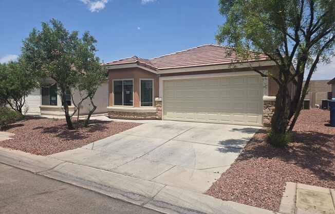 3..2...1.. REMODEL DONE! 4 BEDS 2 BATHS SINGLE STORY HOME WAITING FOR YOU!