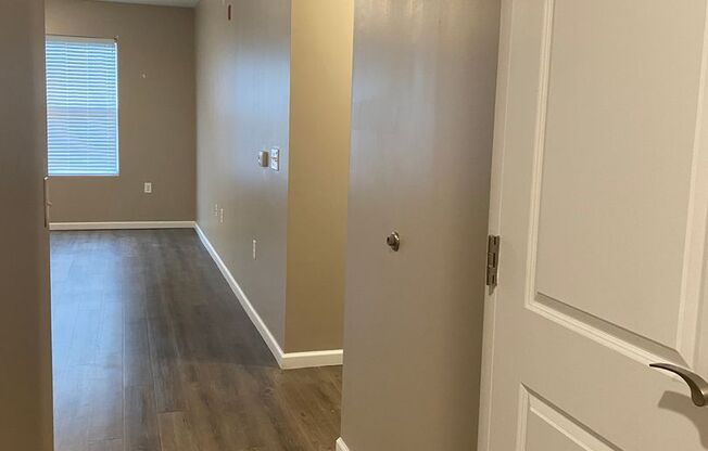 2 beds, 2 baths, 1,184 sqft, $2,025, Unit 209