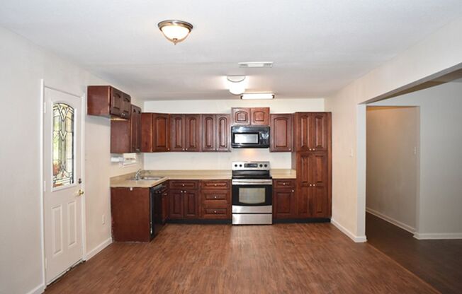 3 beds, 2 baths, $1,795