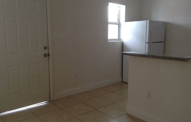 1 bed, 1 bath, 500 sqft, $1,700