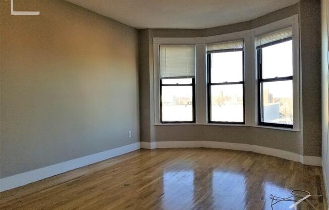 302 Washington St Apt 1