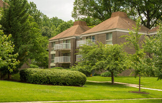 Somerset Apartments Exterior