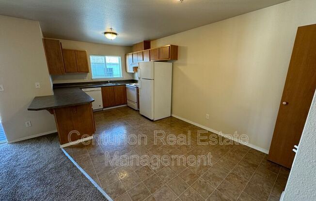 2 beds, 2 baths, 994 sqft, $1,495